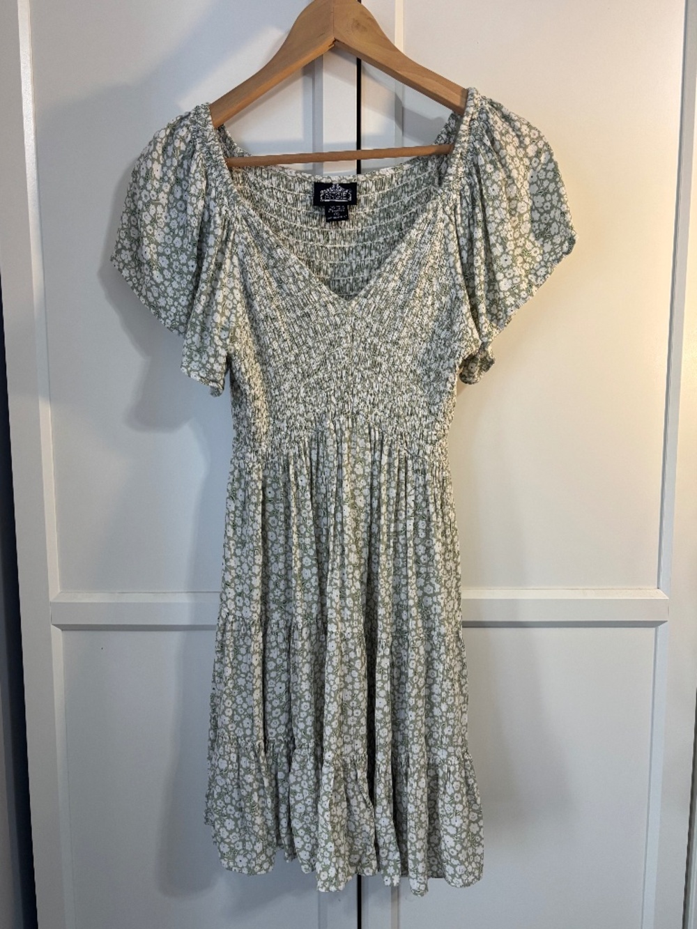 Angie Sage Green Floral Smocked Midi Dress – Size Medium – Cottagecore Boho